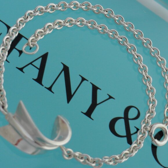 Tiffany & Co. Angela Cummings Sterling Silver Arrow Charm Bracelet - Picture 4 of 7